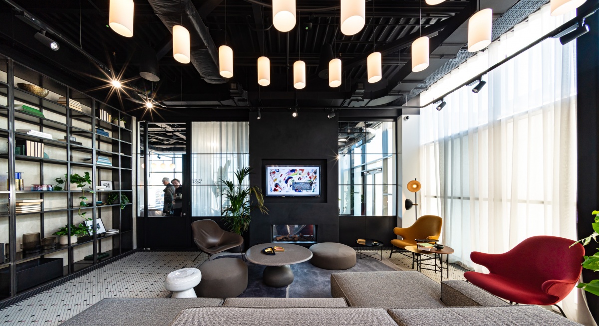 Contemporary Residents' Lounge